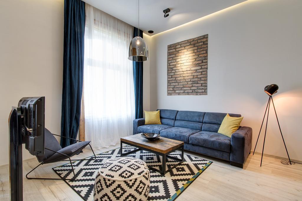 Luxury Apartment By Hi5 -Andrassy Suite Budapest Exteriör bild