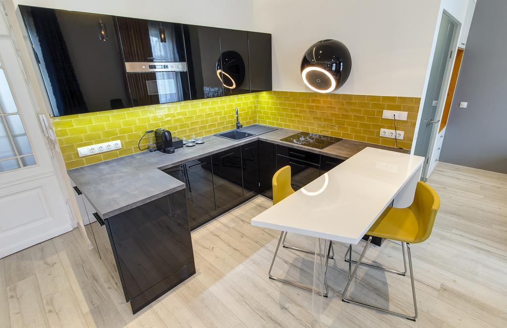 Luxury Apartment By Hi5 -Andrassy Suite Budapest Exteriör bild