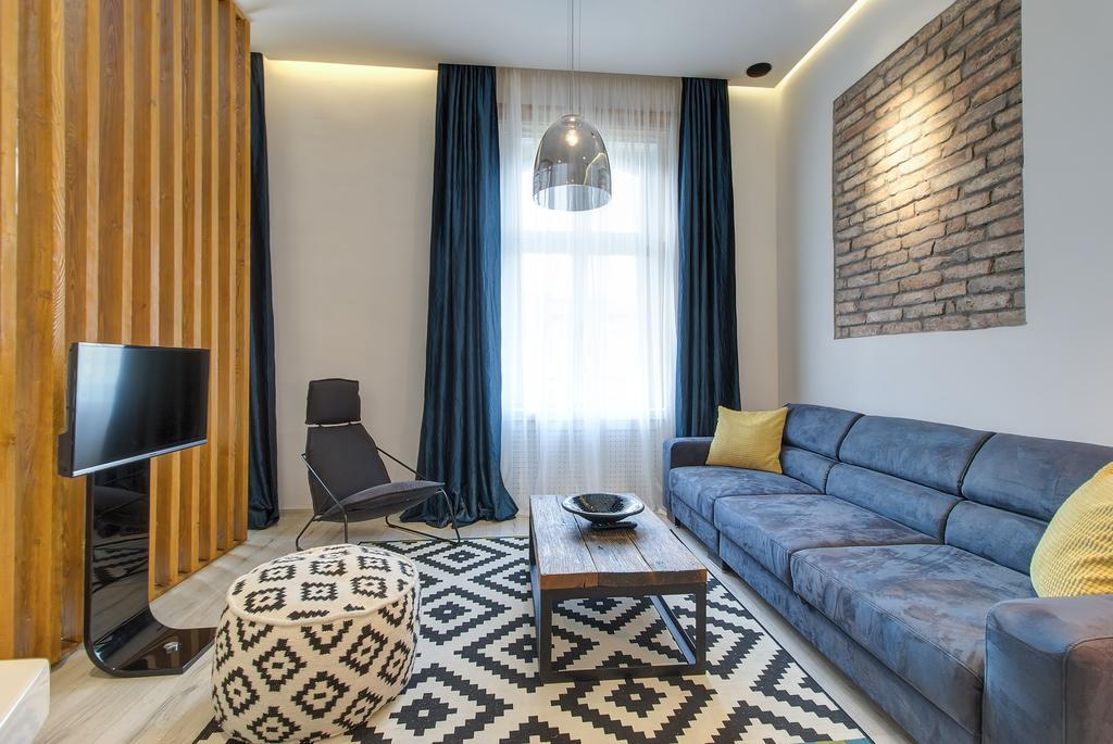 Luxury Apartment By Hi5 -Andrassy Suite Budapest Exteriör bild