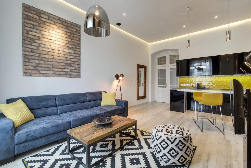 Luxury Apartment By Hi5 -Andrassy Suite Budapest Exteriör bild